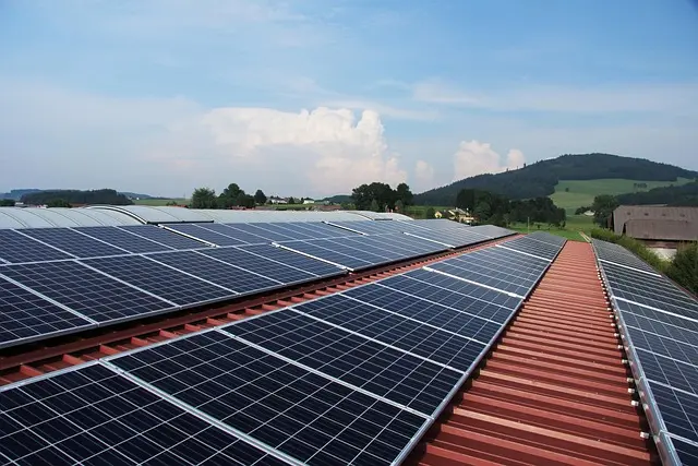 Paneles Solares Integrados en Tejados: Guía de Compra Completa