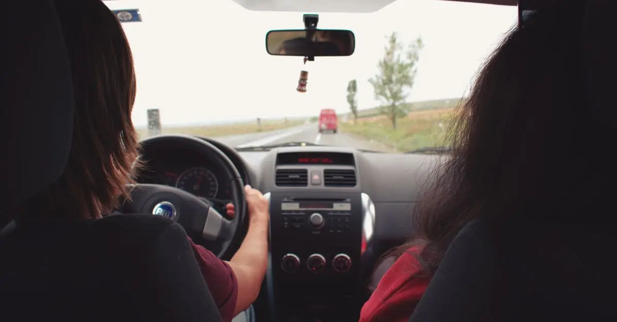 Consejos de conducción segura para jóvenes