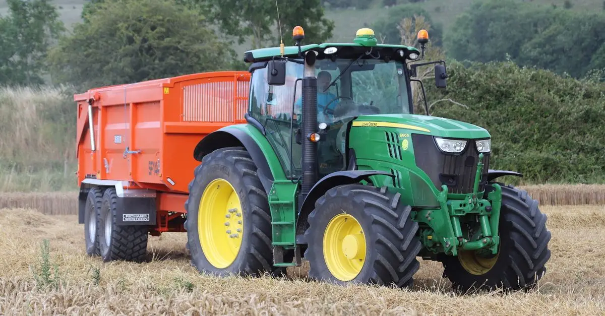 Guide d'achat remorques agricoles : choisir la capacité adaptée